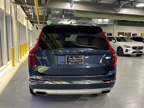 Certified 2021 Volvo XC90 T8 Inscription Expression w/ Advanced Package image 3