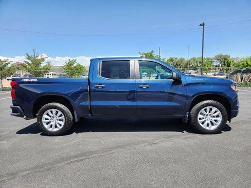 Used 2023 Chevrolet Silverado 1500 Custom AWD/4WD image 2