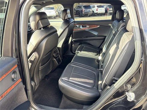 Used 2019 Lincoln Nautilus Reserve w/ Cargo Utility Package image 17