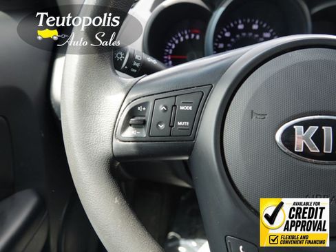 Used 2013 Kia Soul FWD image 22