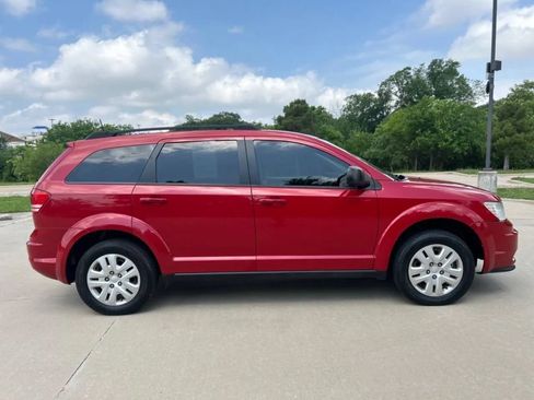 Used 2019 Dodge Journey SE FWD image 5