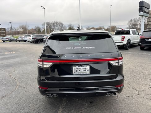 New 2026 Lincoln Aviator AWD w/ Jet Appearance Package image 6