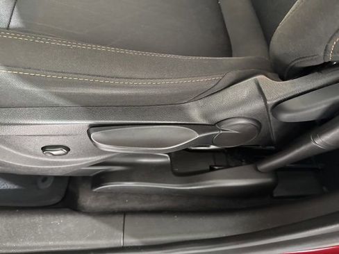 Used 2019 Chevrolet Trax LT image 22