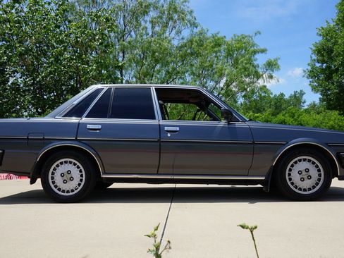 Used 1987 Toyota Cressida Sedan RWD image 19