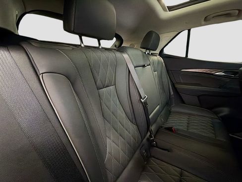 Used 2023 Buick Envision Avenir image 30