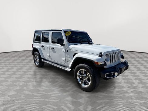 Used 2022 Jeep Wrangler Unlimited Sahara AWD/4WD image 2