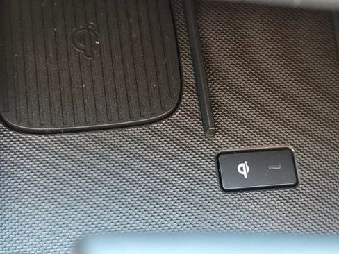 Certified 2025 Hyundai Elantra SEL image 10