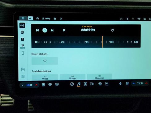 Used 2024 Rivian R1S Adventure AWD/4WD image 20
