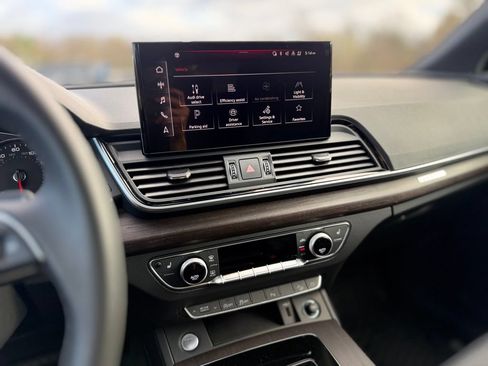 Used 2025 Audi Q5 2.0T Premium AWD/4WD image 19