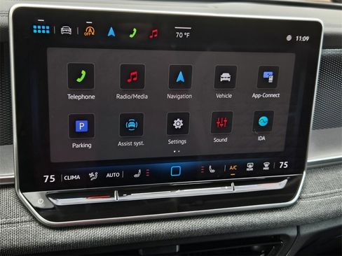 Used 2025 Volkswagen Tiguan S image 15