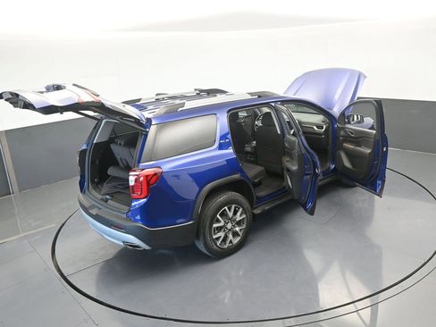 Used 2023 GMC Acadia SLE w/ Driver Convenience Package image 72