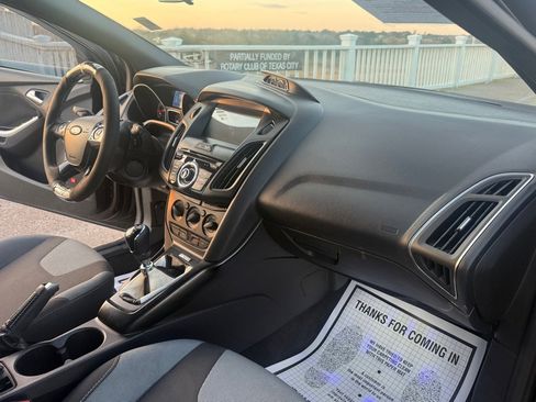 Used 2014 Ford Focus ST image 24