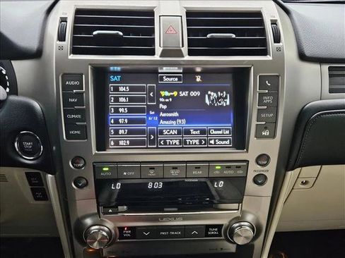 Used 2020 Lexus GX 460 Premium w/ Premium Package AWD/4WD image 13