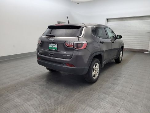 Used 2022 Jeep Compass Sport image 9