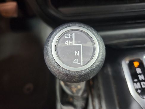 Used 2021 Jeep Wrangler Unlimited Sport AWD/4WD image 18