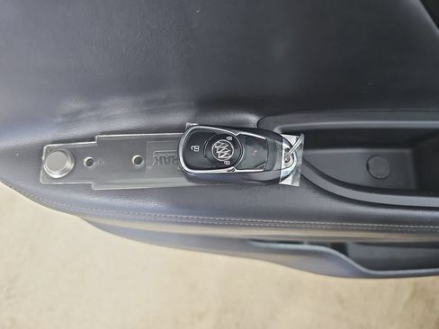 Used 2017 Buick Encore Preferred AWD/4WD image 39