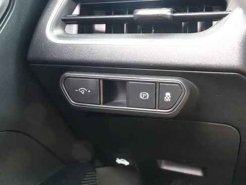 Used 2025 Kia K4 FWD image 36