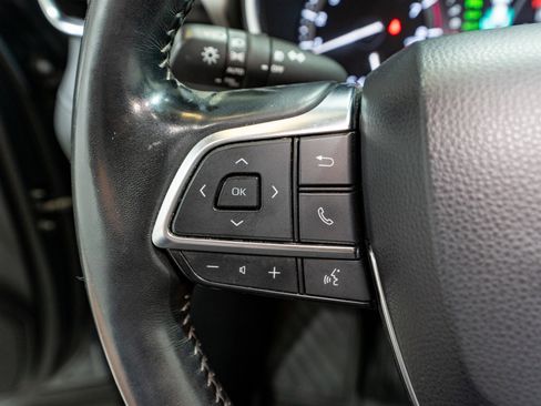 Used 2020 Toyota Highlander Limited image 25