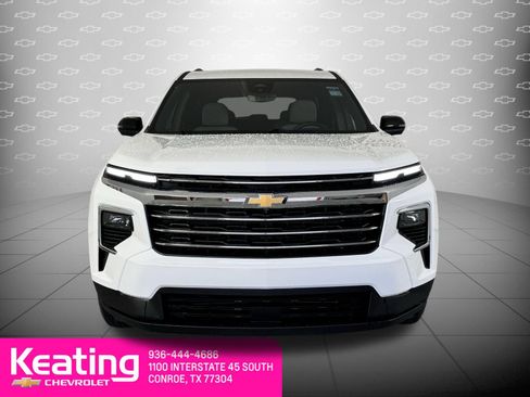 Used 2026 Chevrolet Traverse LT w/ Driver Confidence Package FWD image 12