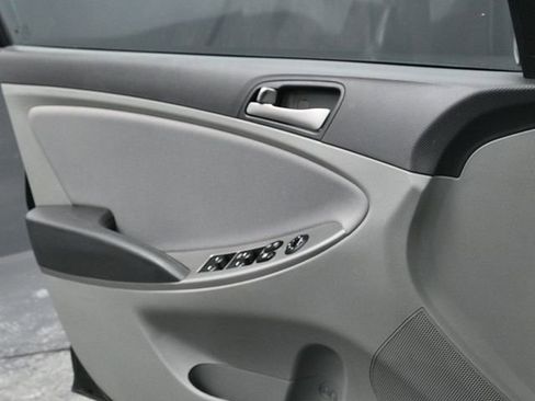 Used 2017 Hyundai Accent SE image 20