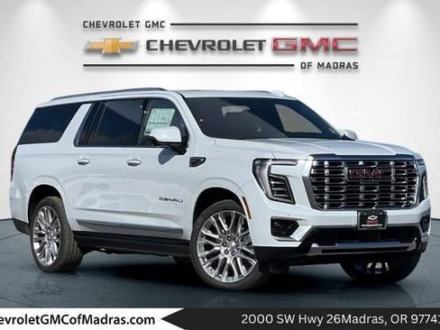 New 2026 GMC Yukon XL Denali w/ Denali Reserve Package AWD/4WD image 1