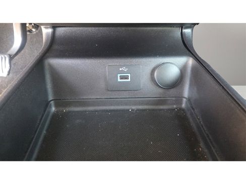 Used 2018 Ford Fusion S image 18