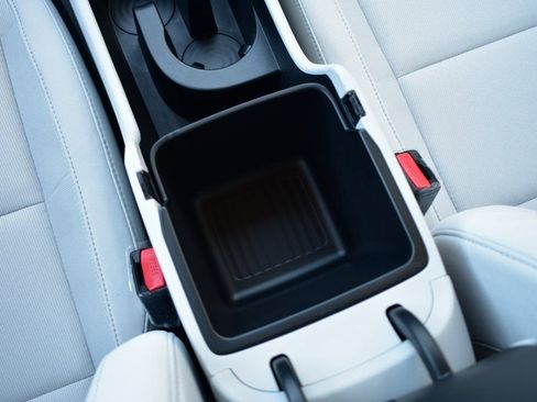 New 2026 Hyundai Kona SE image 35