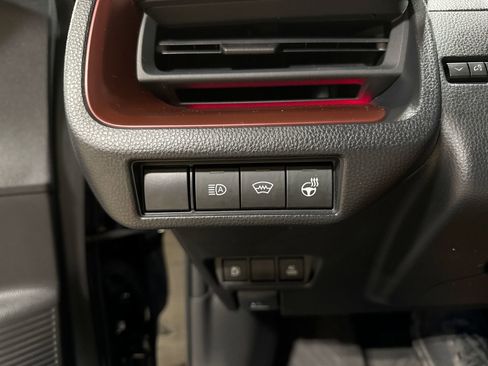 Used 2023 Toyota Prius Prime Premium image 31