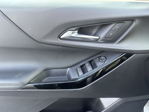 Certified 2025 Chevrolet Equinox LT image 3