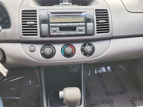 Used 2003 Toyota Camry LE FWD image 27