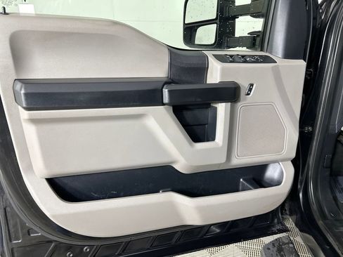 Used 2020 Ford F350 XL w/ STX Appearance Package AWD/4WD image 11