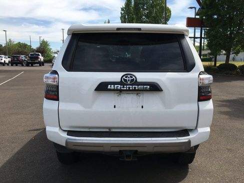 Used 2020 Toyota 4Runner TRD Off-Road w/ Wilderness Package AWD/4WD image 5