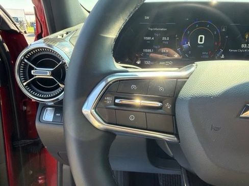 Used 2026 Chevrolet Equinox LT w/ LPO, Floor Liner Package AWD/4WD image 17