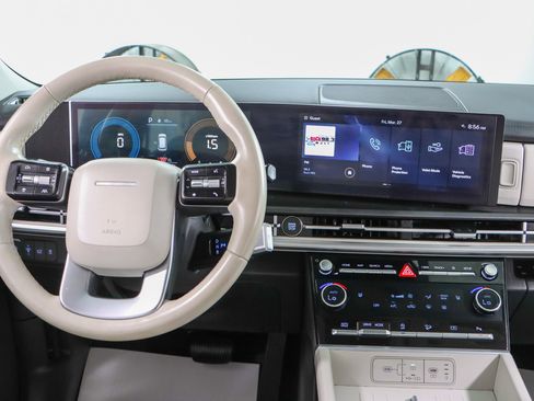 Used 2024 Hyundai Santa Fe SEL FWD image 17