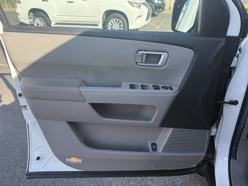 Used 2012 Honda Pilot EX image 10