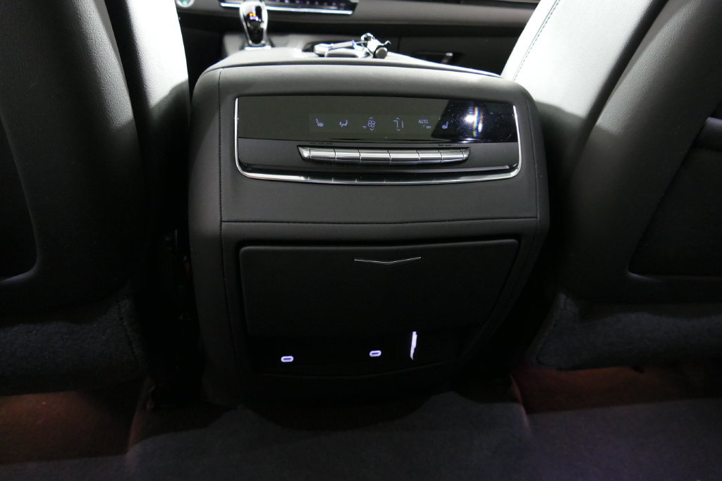 Used 2024 Cadillac Escalade ESV Sport w/ Touring Package AWD/4WD image 30