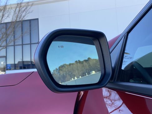 Used 2026 Chevrolet Equinox LT image 40