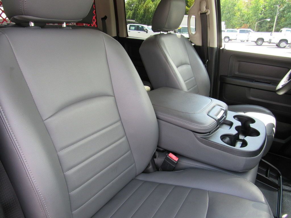 Used 2018 RAM 5500 Tradesman w/ Max Tow Package RWD image 31