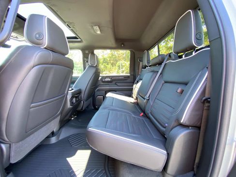 Used 2025 GMC Sierra 2500 AT4X w/ AT4X AEV Edition AWD/4WD image 14
