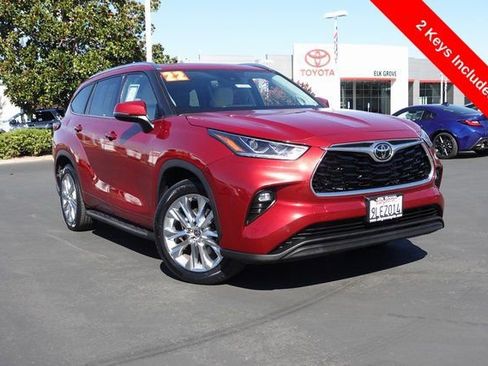 Used 2022 Toyota Highlander Limited image 2