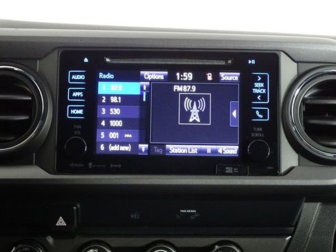 Used 2019 Toyota Tacoma SR5 image 27