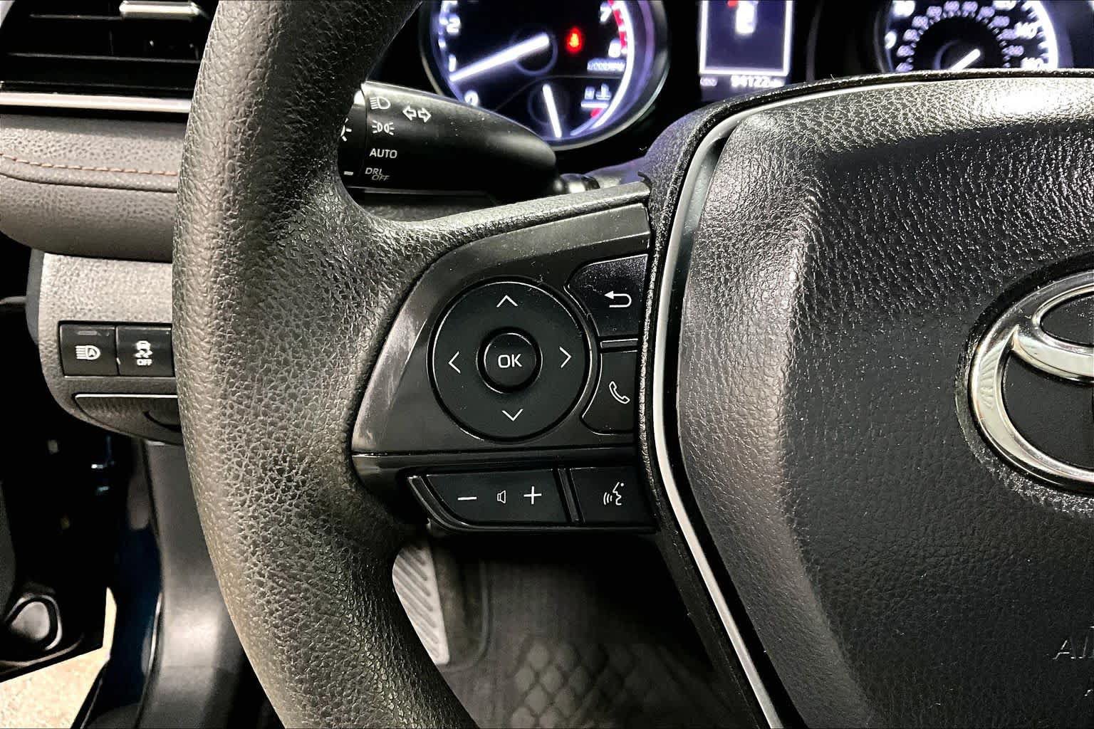 Certified 2018 Toyota Camry LE FWD image 21