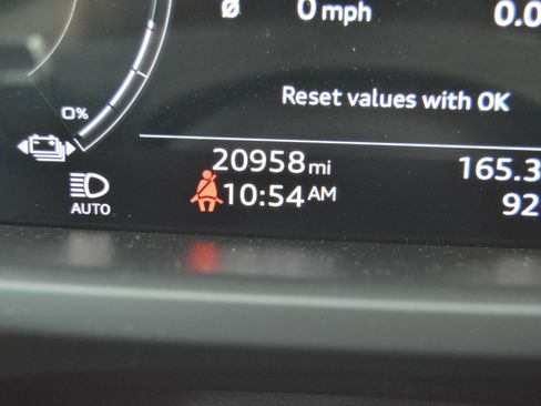 Used 2023 Audi e-tron GT Premium Plus AWD/4WD image 26