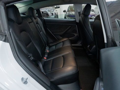 Used 2023 Tesla Model 3 Standard Range RWD image 21