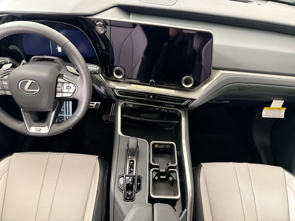 New 2026 Lexus TX 500h AWD w/ Technology Package image 15