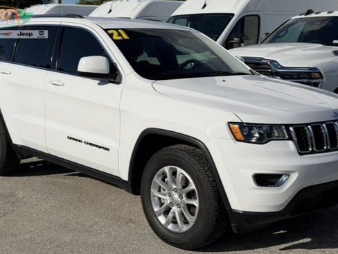 Used 2021 Jeep Grand Cherokee Laredo X RWD image 1