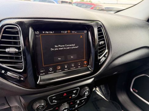 Used 2018 Jeep Compass Limited w/ Navigation Group AWD/4WD image 41