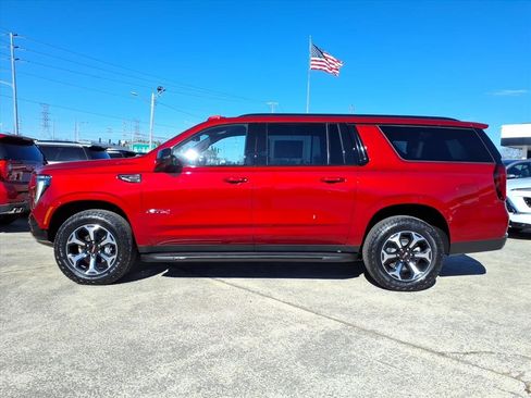 New 2026 GMC Yukon XL AT4 image 4