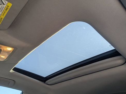 Used 2017 Toyota Highlander XLE image 23