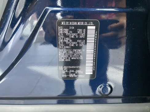 Used 2024 Nissan Armada Platinum w/ Captain's Chairs Package RWD image 45